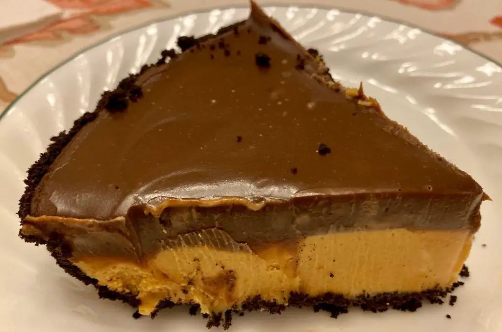 No Bake Cream Cheese Peanut Butter Pie served on plate 