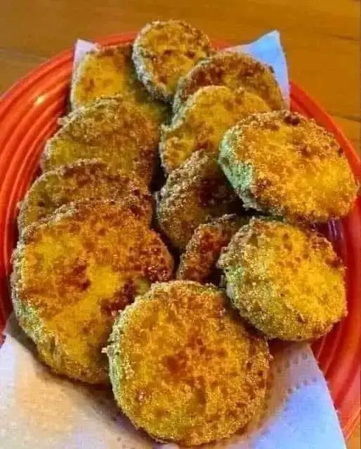 fried green tomatoes Served on plate 